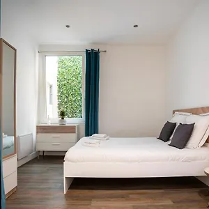 https://centre-ville-sextius-cardeurs-superbe-2p-renove.fr-provencehotel.com