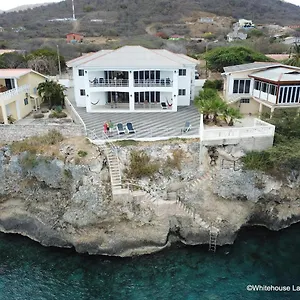https://whitehouse-lagun-apartments.comcaribbean.com